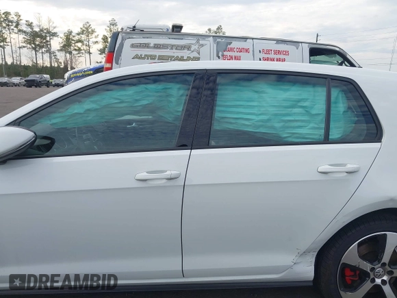 2017 Volkswagen Golf GTI S with VIN 3VW547AU9HM069439, listed as a IAAI auction lot 41513407 with 47,623 mi miles. Bid and sale history available at carsss.com. Image 14.