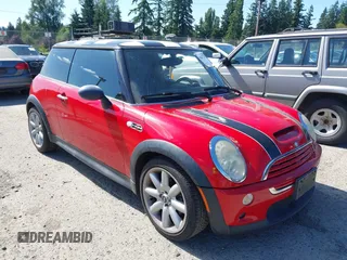 2006 MINI Hardtop S with VIN WMWRE335X6TJ39073, listed as a IAAI auction lot 42672108 with 142,542 mi miles and . Bid and sale history available at DreamBid. Image 1.