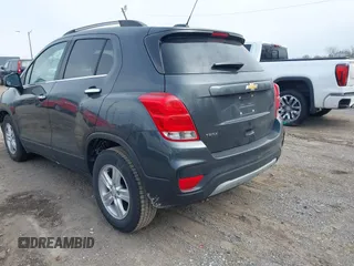 2018 Chevrolet Trax LT with VIN KL7CJLSB0JB722825, listed as a IAAI auction lot 41985225 with 58,021 mi miles and . Bid and sale history available at carsss.com. Image 3.