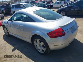 2001 Audi TT z VIN TRUSX28N211034913, wystawiony jako IAAI lot #41855142 z przebiegiem 122 354 mil mil oraz . Historia ofert i sprzedaży dostępna na DreamBid. Obrazek 3.