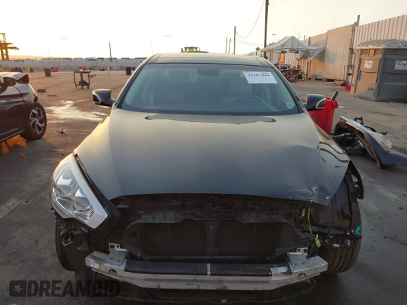 2016 Kia K900 Luxury z VIN KNALU4D33G6032619, wystawiony jako IAAI lot #41307044 z przebiegiem 43 242 mil mil oraz . Historia ofert i sprzedaży dostępna na DreamBid. Obrazek 13.
