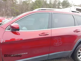 2019 Jeep Cherokee Latitude Plus with VIN 1C4PJLLBXKD278488, listed as a IAAI auction lot 41750218 with 83,203 mi miles. Bid and sale history available at carsss.com. Image 15.