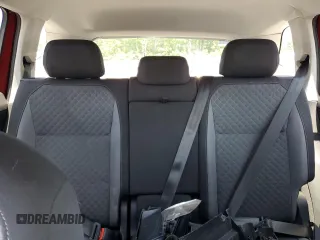2018 Volkswagen Tiguan S z VIN 3VV0B7AX5JM209488, wystawiony jako Copart lot #61195035 z przebiegiem Nie podano mil oraz Szkoda całkowita • Salvage title. Historia ofert i sprzedaży dostępna na DreamBid. Obrazek 10.