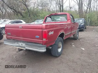 1997 Ford F-250 with VIN 1FTHF26H5VEB81858, listed as a IAAI auction lot 40865874 with 97,807 mi miles. Bid and sale history available at carsss.com. Image 4.