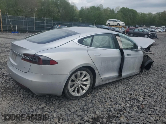 2017 Tesla Model S 60 z VIN 5YJSA1E16HF180191, wystawiony jako Copart lot #55901805 z przebiegiem Nie podano mil oraz Szkoda całkowita • Salvage title. Historia ofert i sprzedaży dostępna na DreamBid. Obrazek 3.