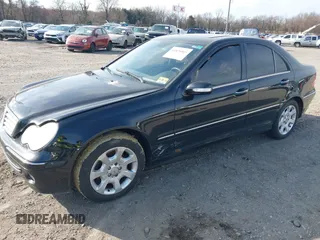 2006 Mercedes-Benz C 280 Luxury z VIN WDBRF92H86F796224, wystawiony jako IAAI lot #41838403 z przebiegiem 152 974 mil mil oraz . Historia ofert i sprzedaży dostępna na DreamBid. Obrazek 18.