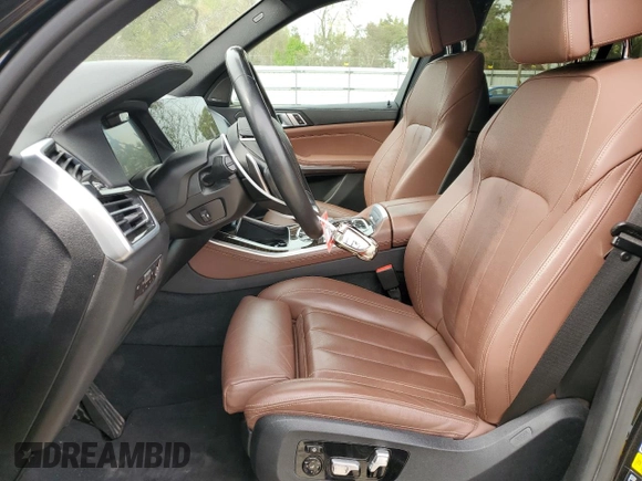 2021 BMW X5 xDrive40i with VIN 5UXCR6C08M9D83268, listed as a Copart auction lot 51781335 with 97,885 mi miles and Salvage title. Bid and sale history available at DreamBid. Image 7.