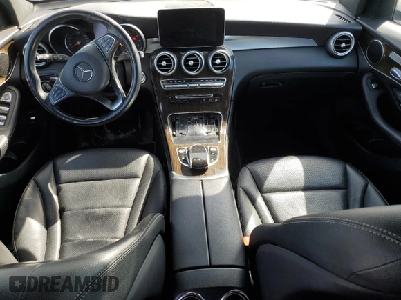 2019 Mercedes-Benz GLC with VIN WDC0G4KBXKV144205, listed as a Copart auction lot 53776625 with 110,136 mi miles and Clean Title. Bid and sale history available at carsss.com. Image 8.