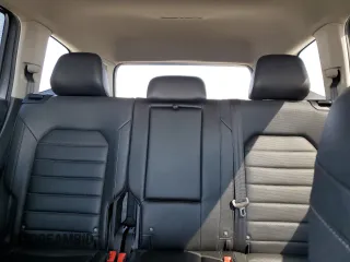 2019 Volkswagen Atlas SEL Premium z VIN 1V2NR2CA5KC524661, wystawiony jako Copart lot #50815745 z przebiegiem 134 940 mil mil oraz Szkoda całkowita • Salvage title. Historia ofert i sprzedaży dostępna na DreamBid. Obrazek 10.