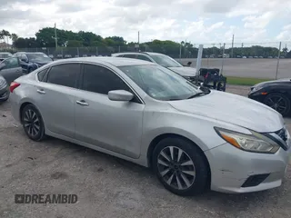 2017 Nissan Altima SV with VIN 1N4AL3AP7HC188945, listed as a IAAI auction lot 42111225 with 157,185 mi miles and . Bid and sale history available at carsss.com. Image 1.