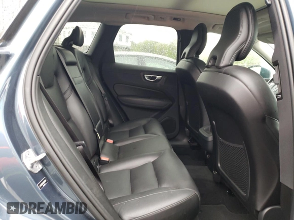 2019 Volvo XC60 Momentum with VIN LYV102RK0KB298964, listed as a Copart auction lot 54860385 with 83,143 mi miles and Salvage title. Bid and sale history available at DreamBid. Image 11.