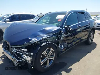 2020 Mercedes-Benz GLC 300 z VIN W1N0G8EB9LF847906, wystawiony jako IAAI lot #41902604 z przebiegiem 40 052 mil mil oraz . Historia ofert i sprzedaży dostępna na DreamBid. Obrazek 2.