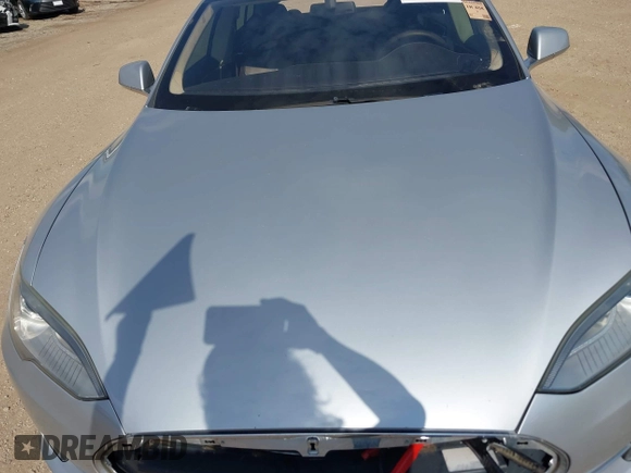 2012 Tesla Model S Performance with VIN 5YJSA1DP3CFP01348, listed as a IAAI auction lot 42185490 with 181,217 mi miles and . Bid and sale history available at DreamBid. Image 10.