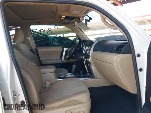 2011 Toyota 4Runner Trail z VIN JTEBU5JR6B5043167, wystawiony jako IAAI lot #42400681 z przebiegiem 265 137 mil mil oraz . Historia ofert i sprzedaży dostępna na DreamBid. Obrazek 5.