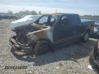 2004 Ford F-150 XLT z VIN 1FTPW145X4KD04195, wystawiony jako Copart lot #53318045 z przebiegiem Nie podano mil oraz Szkoda całkowita • Salvage title. Historia ofert i sprzedaży dostępna na DreamBid. Obrazek 1.