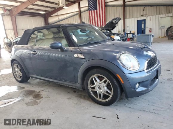 2010 MINI Convertible S with VIN WMWMS3C5XATY08714, listed as a Copart auction lot 66751035 with 72,747 mi miles and Clean title. Bid and sale history available at DreamBid. Image 4.