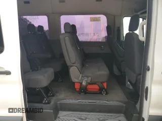 2015 Ford Transit XL z VIN 1FBZX2CM5FKB04871, wystawiony jako Copart lot #60743005 z przebiegiem 657 531 mil mil oraz Czysty tytuł • Clean title. Historia ofert i sprzedaży dostępna na DreamBid. Obrazek 10.