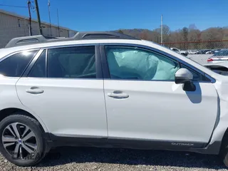 2019 Subaru Outback Limited z VIN 4S4BSANCXK3253481, wystawiony jako IAAI lot #41802461 z przebiegiem 186 400 mil mil oraz . Historia ofert i sprzedaży dostępna na DreamBid. Obrazek 14.