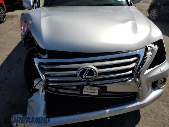 2015 Lexus LX 570 with VIN JTJHY7AXXF4167030, listed as a Copart auction lot 68377784 with 41,136 mi miles and Salvage Title. Bid and sale history available at DreamBid. Image 12.