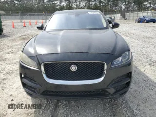 2020 Jaguar F-Pace 30t Prestige z VIN SADCK2GX9LA632858, wystawiony jako Copart lot #44627085 z przebiegiem 60 173 mil mil oraz Szkody całkowita. Historia ofert i sprzedaży dostępna na DreamBid. Obrazek 5.