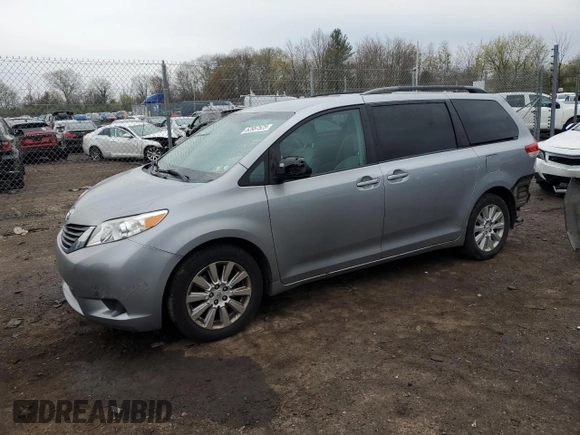 2011 Toyota Sienna LE with VIN 5TDJK3DC0BS006207, listed as a Copart auction lot 52957525 with 163,017 mi miles and Salvage Title. Bid and sale history available at carsss.com. Image 1.