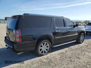 2011 GMC Yukon XL Denali with VIN 1GKS2MEF2BR131666, listed as a Copart auction lot 53575175 with 220,816 mi miles and Clean Title. Bid and sale history available at carsss.com. Image 3.