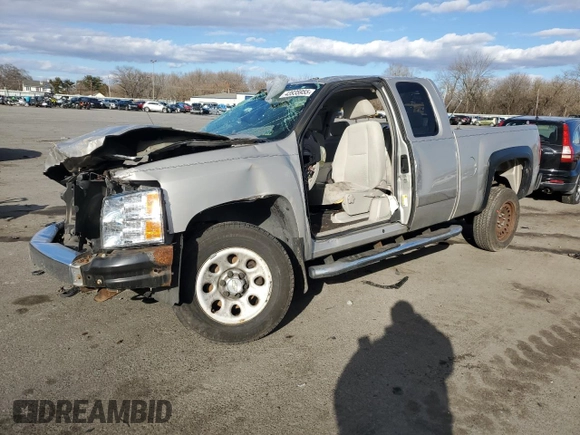 2007 Chevrolet Silverado 1500 LT w/1LT with VIN 2GCEC19C471628495, listed as a Copart auction lot 43935955 with 0 mi miles and Salvage Title. Bid and sale history available at carsss.com. Image 1.