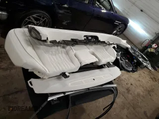 2023 Genesis G90 z VIN KMTFB4SD5PU008286, wystawiony jako Copart lot #43015795 z przebiegiem 10 556 mil mil oraz Szkoda całkowita • Salvage title. Historia ofert i sprzedaży dostępna na DreamBid. Obrazek 12.
