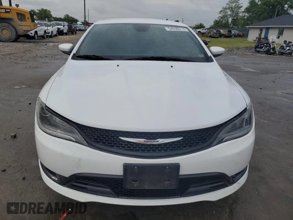 2016 Chrysler 200 S z VIN 1C3CCCBB7GN119699, wystawiony jako Copart lot #54690215 z przebiegiem 172 312 mil mil oraz Szkoda całkowita • Salvage title. Historia ofert i sprzedaży dostępna na DreamBid. Obrazek 5.