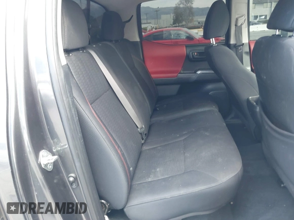 2017 Toyota Tacoma SR5 with VIN 3TMAZ5CN7HM036078, listed as a IAAI auction lot 41698163 with 91,376 mi miles. Bid and sale history available at carsss.com. Image 8.
