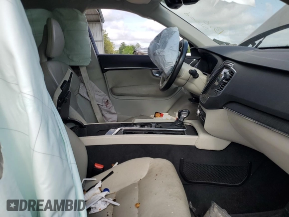 2020 Volvo XC90 Momentum с VIN YV4102PK3L1543491, выставлен на аукционе Copart как лот 57476885 с пробегом 88 077 миль миль и На запчасти • Non repairable. История ставок и продаж доступна на DreamBid. Изображение 7.