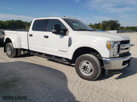 2019 Ford Super Duty F-350 DRW XL with VIN 1FT8W3DTXKEE56245, listed as a Copart auction lot 50931435 with NaN miles and Clean Title. Bid and sale history available at carsss.com. Image 4.