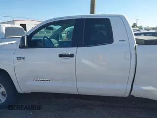 2016 Toyota Tundra 4WD Truck SR with VIN 5TFUW5F1XGX539529, listed as a IAAI auction lot 42044488 with 271,734 mi miles. Bid and sale history available at carsss.com. Image 13.