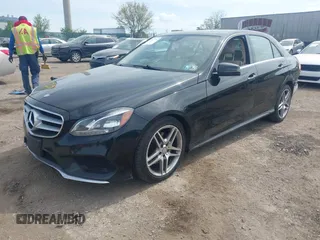 2014 Mercedes-Benz E 350 Luxury with VIN WDDHF8JB4EB029082, listed as a IAAI auction lot 42127782 with 147,193 mi miles and . Bid and sale history available at DreamBid. Image 17.
