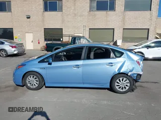 2014 Toyota Prius with VIN JTDKN3DP1E3054710, listed as a IAAI auction lot 41421809 with 113,607 mi miles and . Bid and sale history available at DreamBid. Image 14.