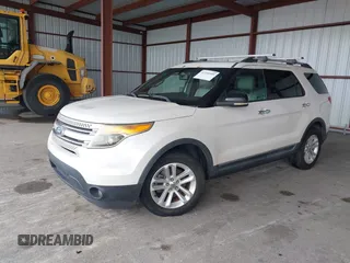 2011 Ford Explorer XLT with VIN 1FMHK7D82BGA02599, listed as a IAAI auction lot 42190995 with 214,146 mi miles and . Bid and sale history available at carsss.com. Image 2.