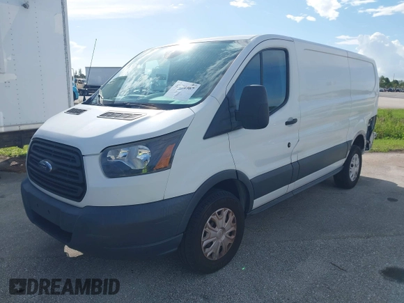 2017 Ford Transit z VIN 1FTYR1ZM6HKA75130, wystawiony jako IAAI lot #42691367 z przebiegiem 112 758 mil mil oraz . Historia ofert i sprzedaży dostępna na DreamBid. Obrazek 17.