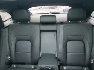 2023 Jaguar F-Pace S z VIN SADCJ2EX6PA716406, wystawiony jako Copart lot #52357865 z przebiegiem 29 535 mil mil oraz Szkody całkowita. Historia ofert i sprzedaży dostępna na DreamBid. Obrazek 10.