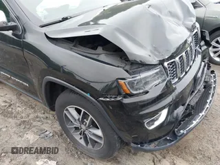 2017 Jeep Grand Cherokee Limited with VIN 1C4RJFBG2HC631635, listed as a IAAI auction lot 42435298 with 119,929 mi miles and . Bid and sale history available at DreamBid. Image 18.