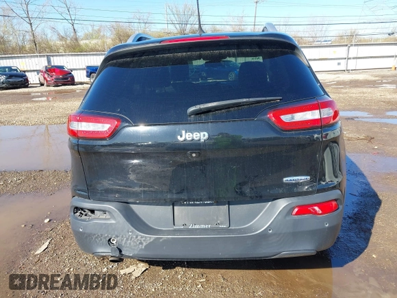 2018 Jeep Cherokee Latitude Plus with VIN 1C4PJLLB1JD552353, listed as a IAAI auction lot 41857521 with 69,880 mi miles. Bid and sale history available at carsss.com. Image 16.