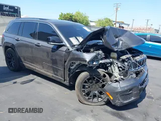 2022 Jeep Grand Cherokee Overland z VIN 1C4RJHDG7N8591222, wystawiony jako IAAI lot #42567399 z przebiegiem Nie podano mil oraz . Historia ofert i sprzedaży dostępna na DreamBid. Obrazek 1.