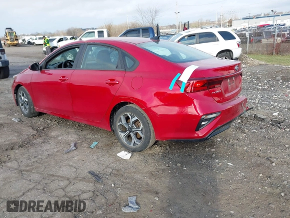 2021 Kia Forte FE with VIN 3KPF24AD2ME325789, listed as a IAAI auction lot 41847510 with 40,789 mi miles. Bid and sale history available at carsss.com. Image 3.