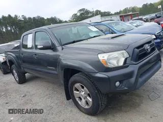 2015 Toyota Tacoma with VIN 3TMMU4FNXFM073978, listed as a IAAI auction lot 41935264 with 132,806 mi miles and . Bid and sale history available at DreamBid. Image 13.