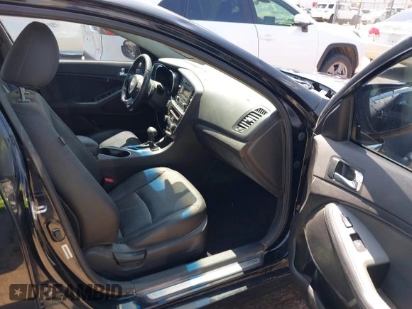 2015 Kia Optima SXL Turbo with VIN 5XXGR4A63FG370493, listed as a IAAI auction lot 42540013 with 61,297 mi miles and . Bid and sale history available at DreamBid. Image 5.