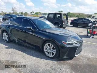 2021 Lexus IS 300 z VIN JTHCA1D26M5114894, wystawiony jako IAAI lot #41896450 z przebiegiem 42 726 mil mil oraz . Historia ofert i sprzedaży dostępna na DreamBid. Obrazek 1.