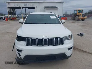 2017 Jeep Grand Cherokee Laredo with VIN 1C4RJFAG2HC605182, listed as a IAAI auction lot 41926247 with 131,474 mi miles. Bid and sale history available at carsss.com. Image 13.