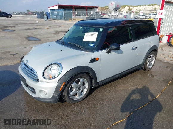 2011 MINI Clubman z VIN WMWZF3C59BT188367, wystawiony jako IAAI lot #40755351 z przebiegiem 122 023 mil mil oraz . Historia ofert i sprzedaży dostępna na DreamBid. Obrazek 19.