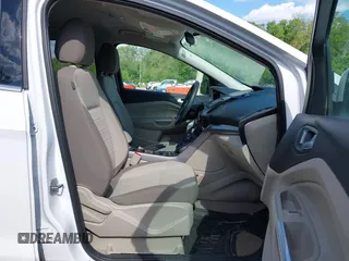 2014 Ford Escape SE z VIN 1FMCU9G95EUE14557, wystawiony jako IAAI lot #42152133 z przebiegiem 164 544 mil mil oraz . Historia ofert i sprzedaży dostępna na DreamBid. Obrazek 5.