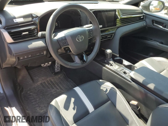 2025 Toyota Camry LE с VIN 4T1DBADK2SU003275, выставлен на аукционе Copart как лот 54206635 с пробегом Не указан миль и Списание • Salvage title. История ставок и продаж доступна на DreamBid. Изображение 8.
