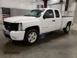 2009 Chevrolet Silverado 1500 LT with VIN 1GCEK290X9Z268285, listed as a Copart auction lot 53468935 with 178,263 mi miles and Salvage Title. Bid and sale history available at DreamBid. Image 1.
